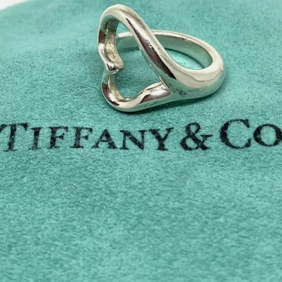 Tiffany & Co Sterling Silver Elsa Peretti Open Heart Ring Size 4.5 - Picture 4 of 8